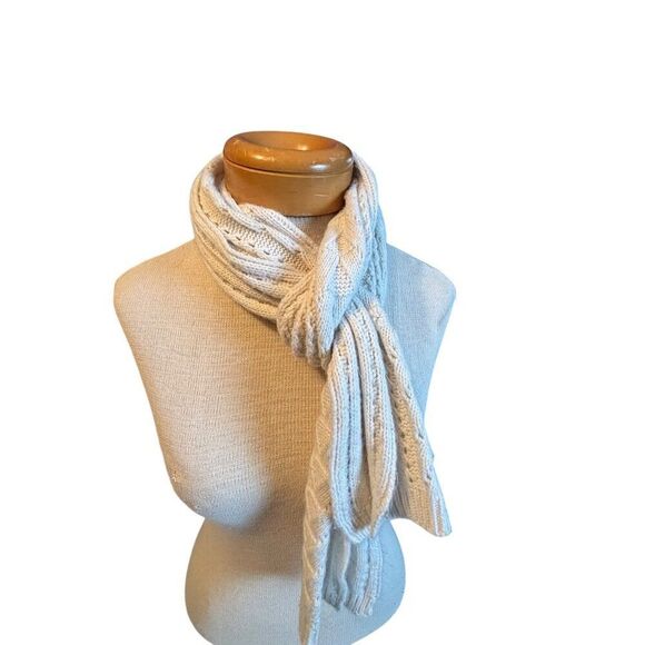 Cable Knit Ivory Scarf 100% Wool - Picture 4 of 6